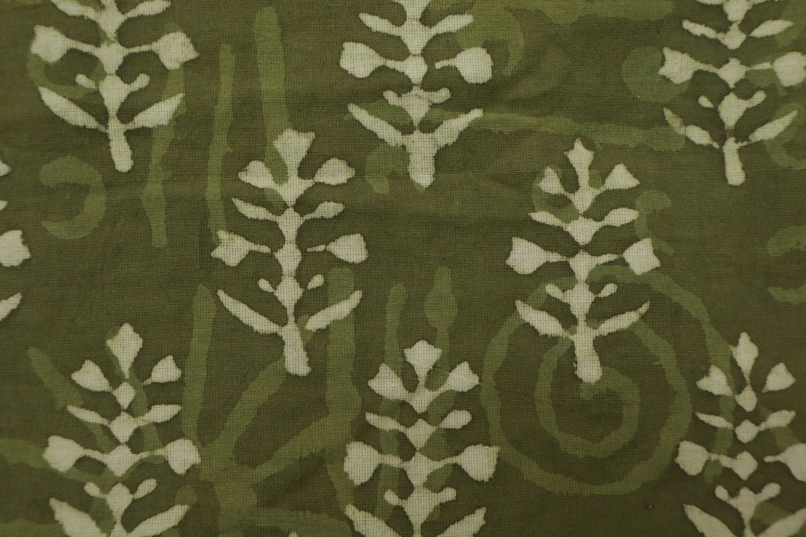 Abstract Handblock Printed Linen Fabric for Sarees - Image 3