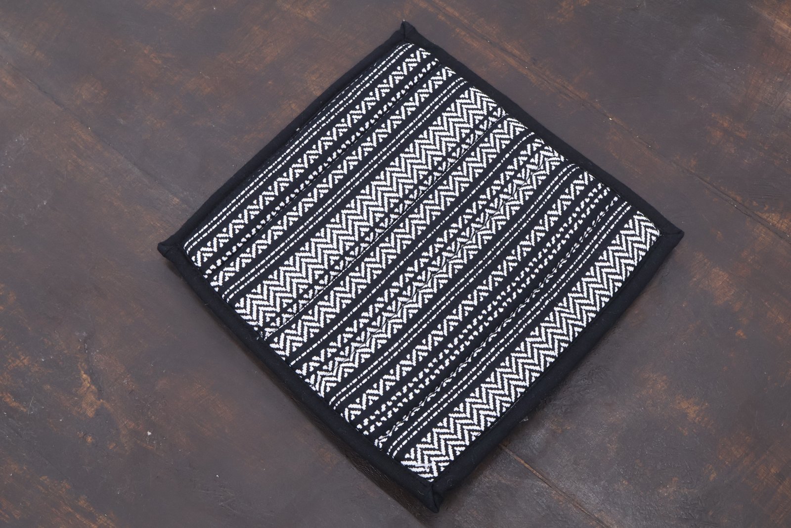 Bold Pattern Handblock Printed Cotton Mat - Image 3