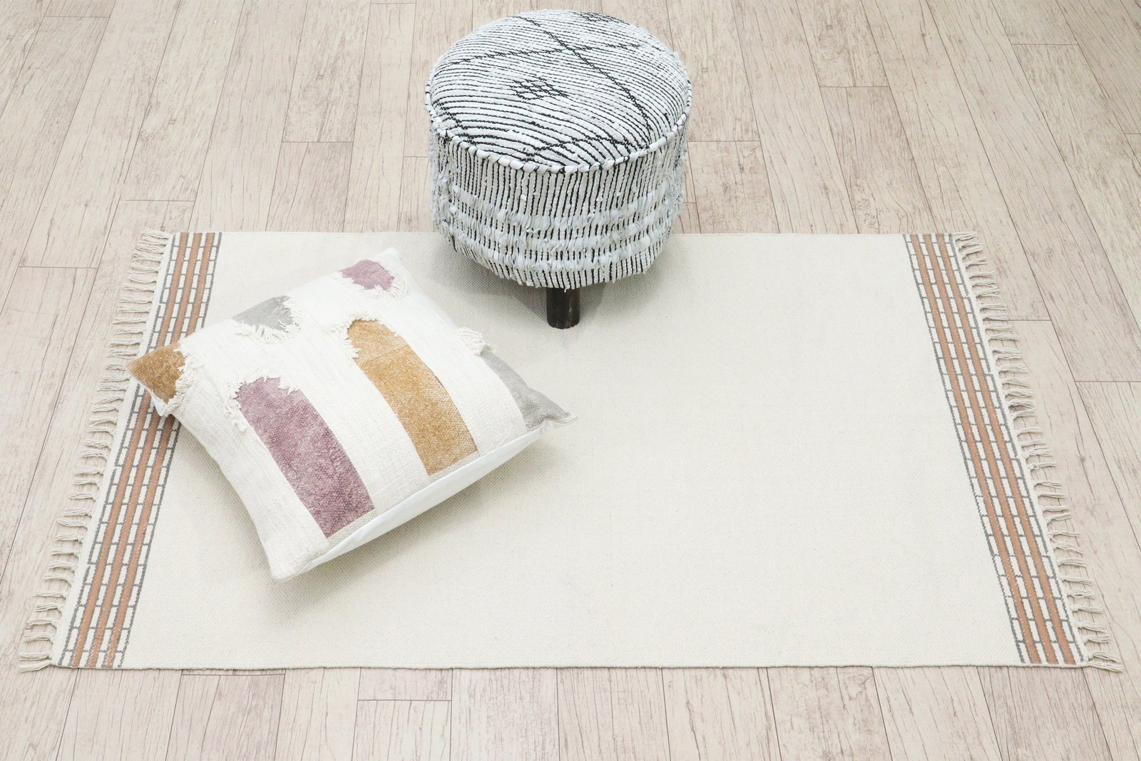 インド ファインコットンダリー(敷物) リビングサイズ 幾何学柄 プレゼント アジアン クリスマス ラグ インド綿 エスニック カーペット インテリア - Image 4