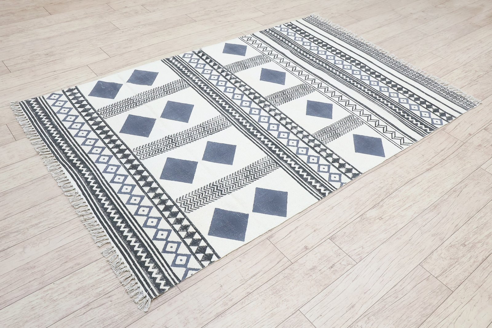 インドの敷物 草木染めコットンダリー リビングマットサイズ 約 幾何学 プレゼント アジアン クリスマス ラグ インド綿 エスニック コットン - 120 X 180 CM - Image 5