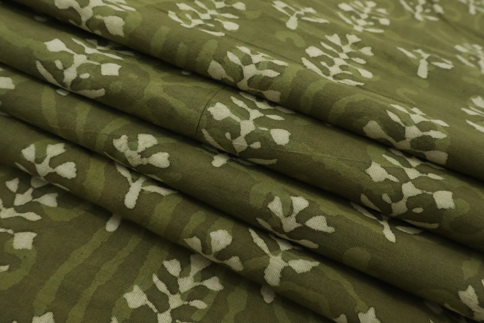 Abstract Handblock Printed Linen Fabric for Sarees - Image 5