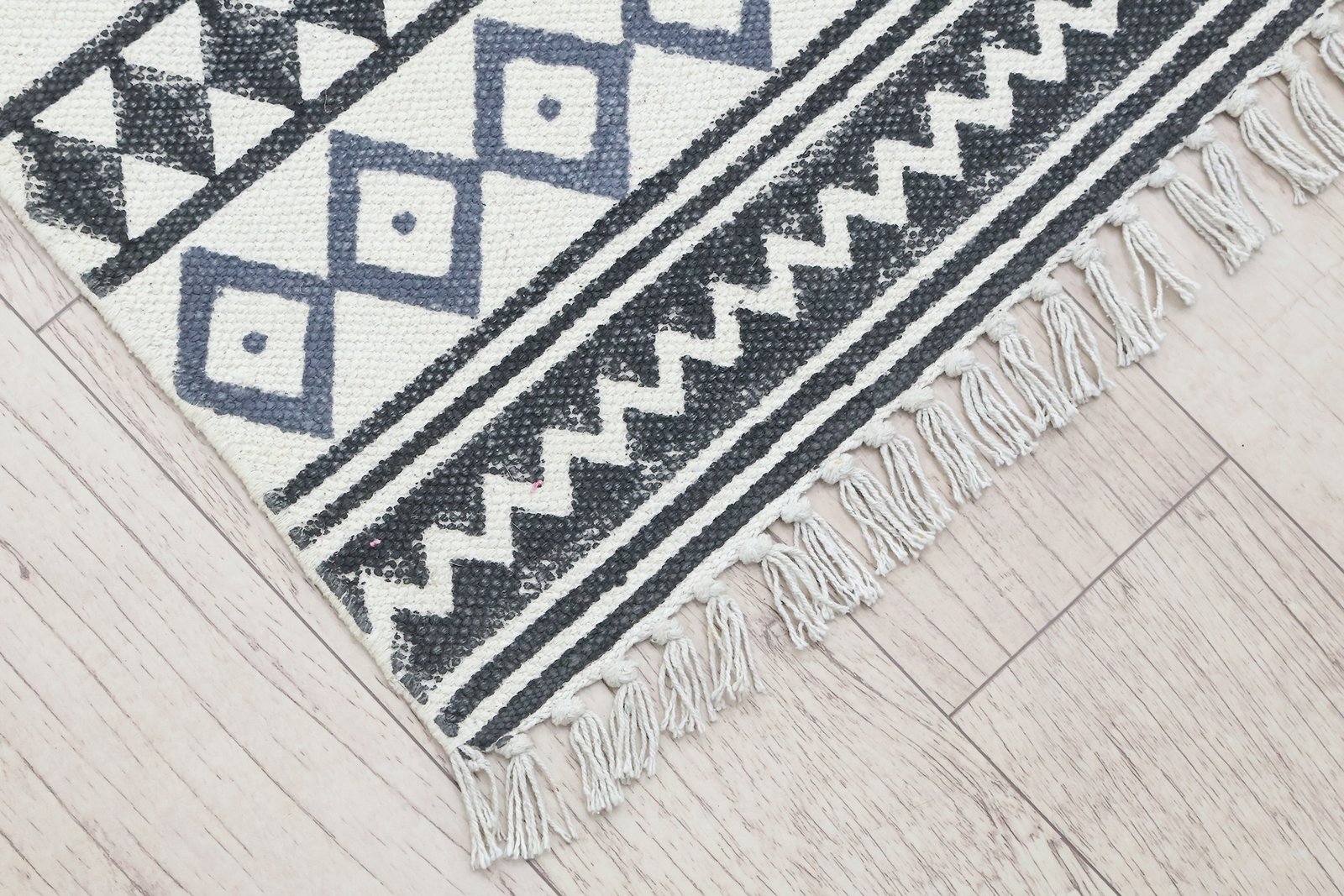 インドの敷物 草木染めコットンダリー リビングマットサイズ 約 幾何学 プレゼント アジアン クリスマス ラグ インド綿 エスニック コットン - 120 X 180 CM - Image 6