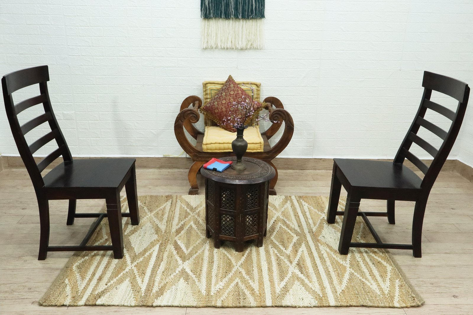 Braided Modern Round Jute Durry for Dining Room - Image 4
