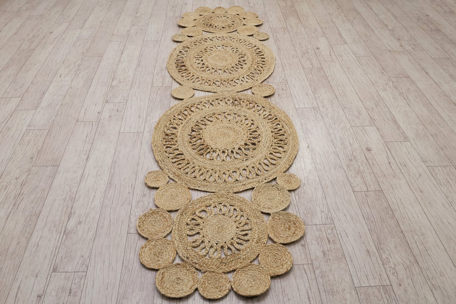 Designer Minimalist Round Jute Durry for Patio - Image 4