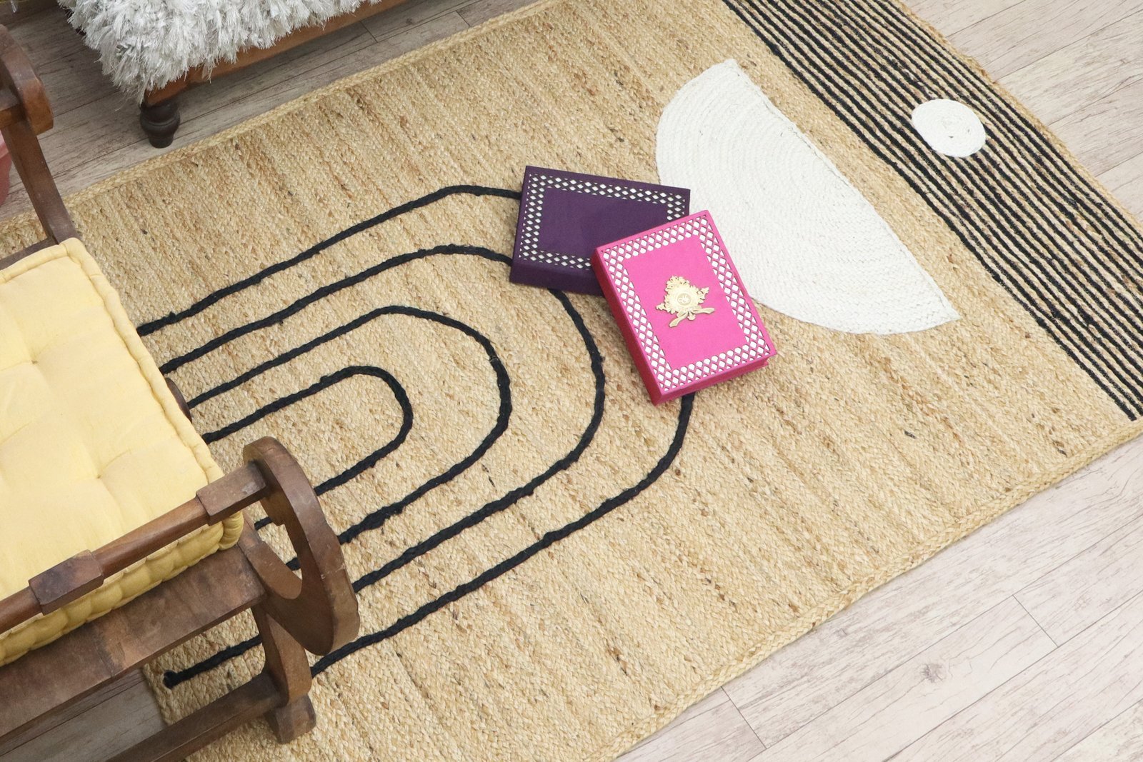 Handmade Braided Jute Durry Mat - Image 5
