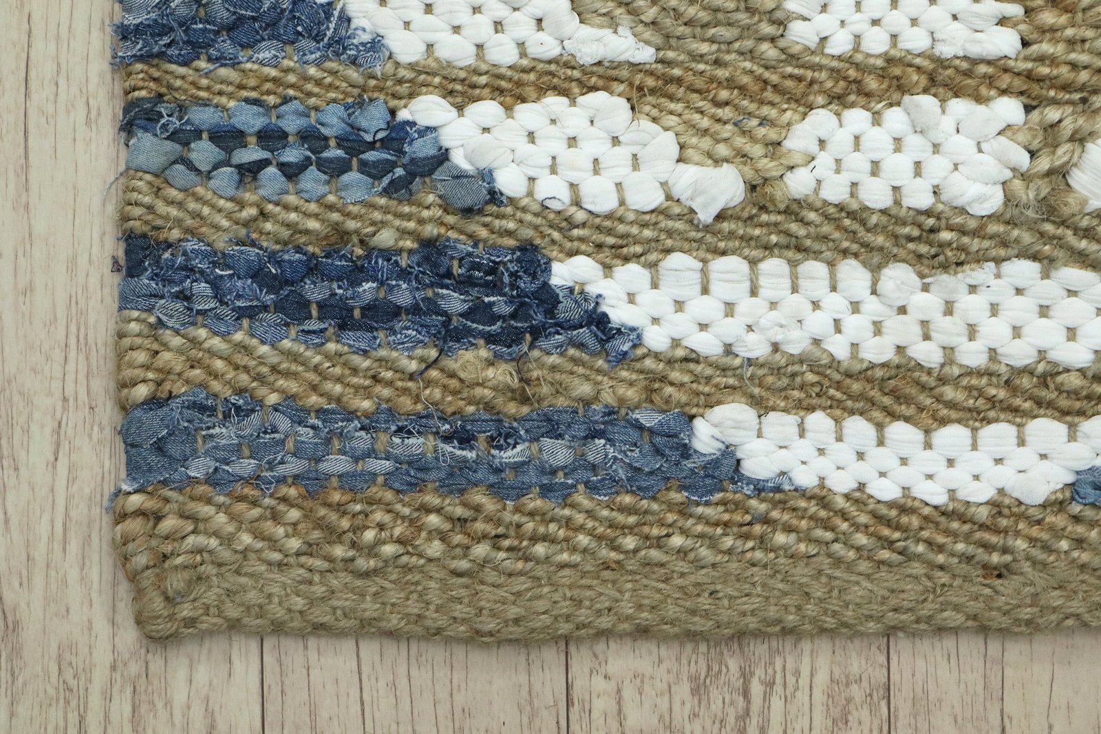 Designer Minimalist Runner Jute Durry for Patio - Image 6