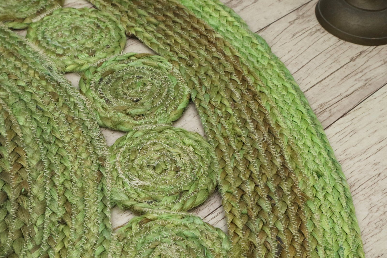 手作りのジュートラグ、天然素材、正方形、ベッドサイドに最適 - Image 6