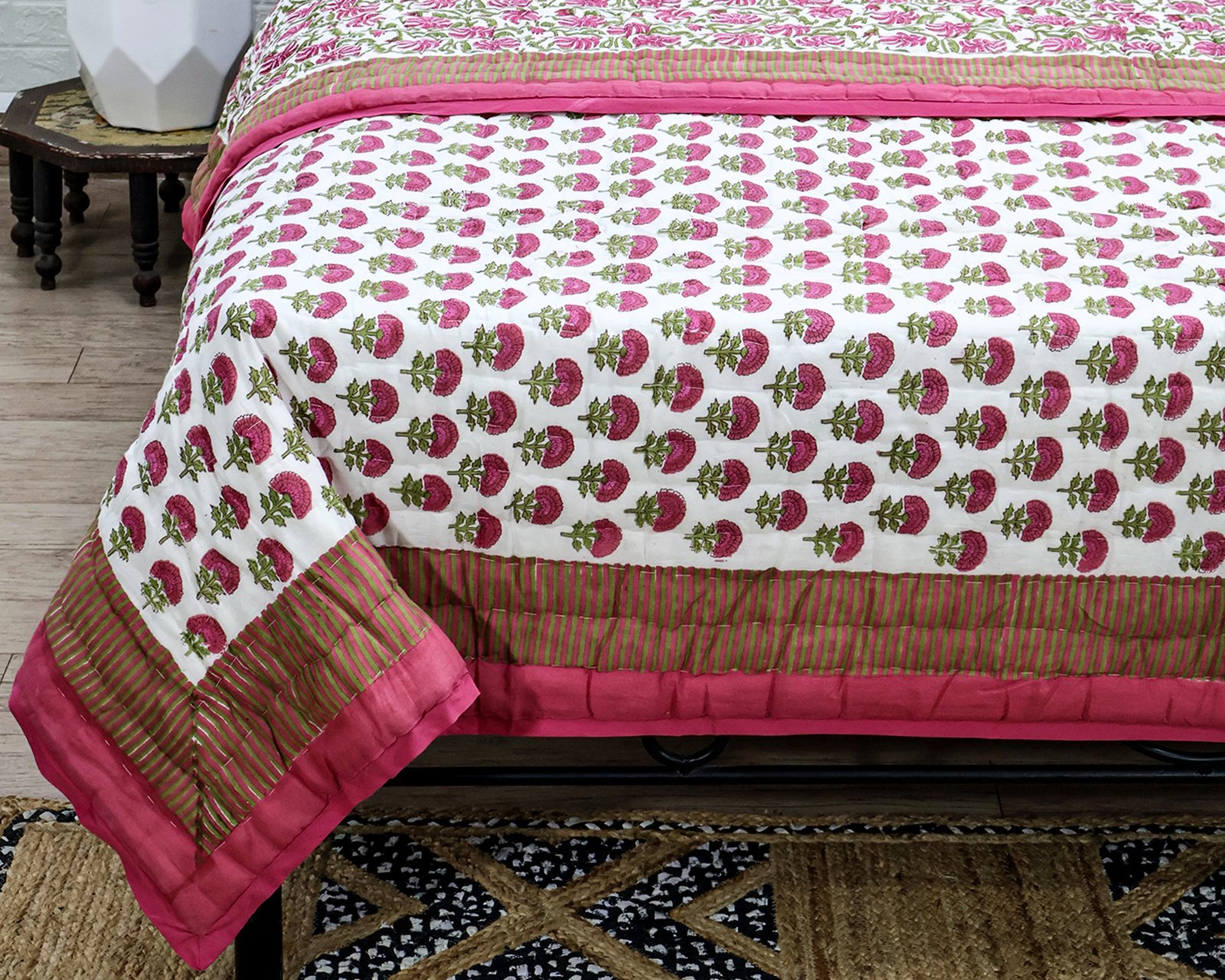 Handmade Handblock Printed Rectangle Quilt with Premium Cotton - Image 3