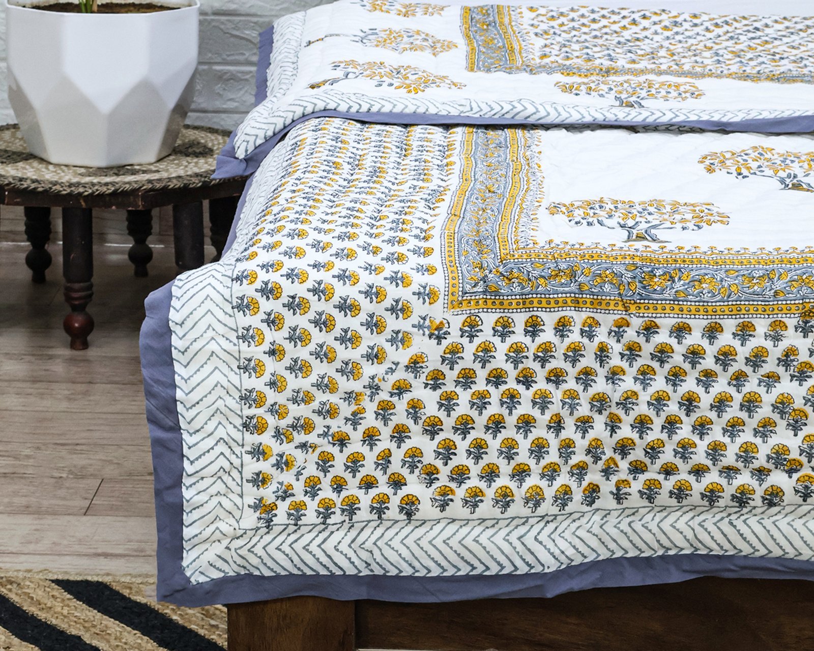 Traditional Handblock Printed Square Quilt for Double Beds - Image 2