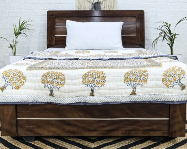Traditional Handblock Printed Square Quilt for Double Beds - Image 5
