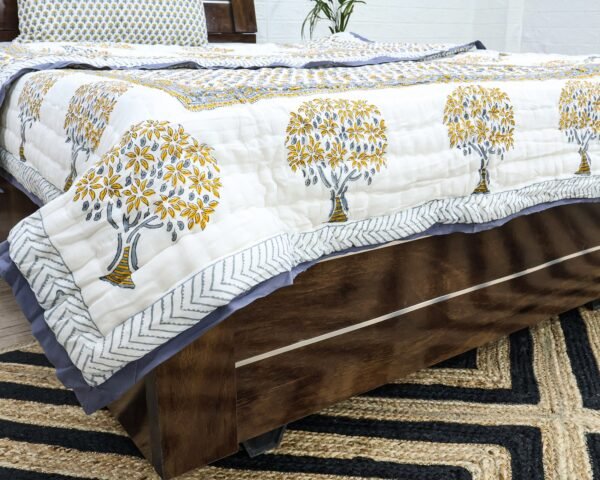Traditional Handblock Printed Square Quilt for Double Beds - Image 7