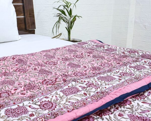 Exclusive Handblock Printed Rectangle Quilt for Single Beds - Image 3