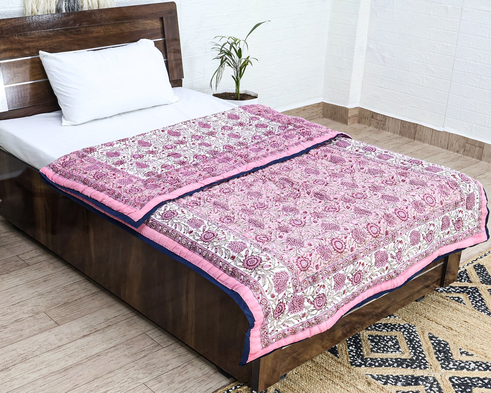 Exclusive Handblock Printed Rectangle Quilt for Single Beds - Image 6