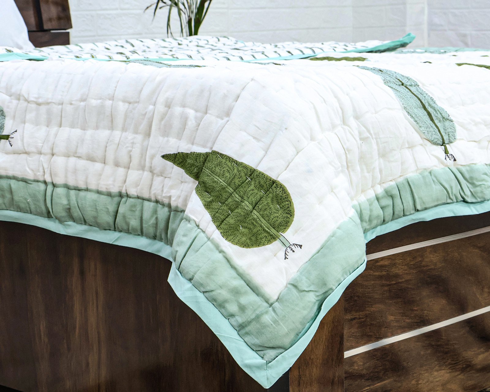 Luxury Handblock Printed Square Quilt for Everyday Comfort - Image 3
