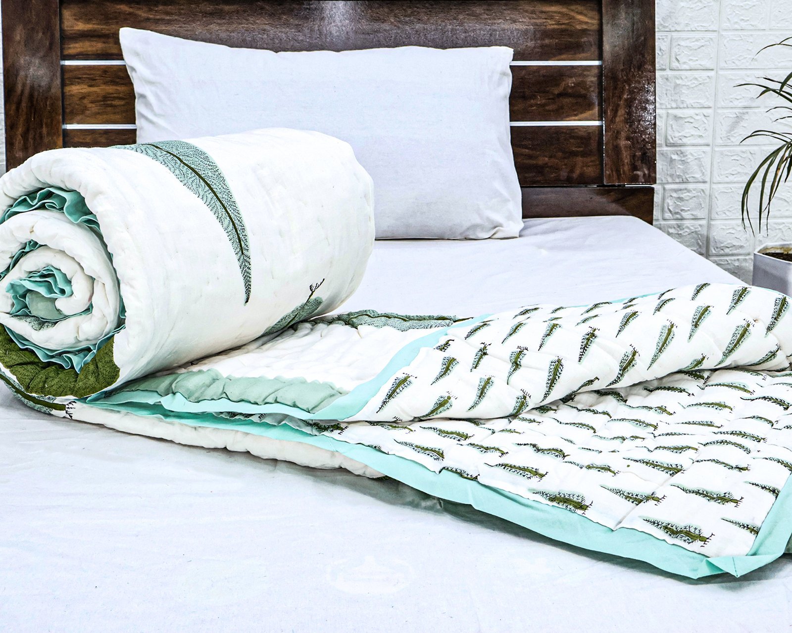 Luxury Handblock Printed Square Quilt for Everyday Comfort - Image 4