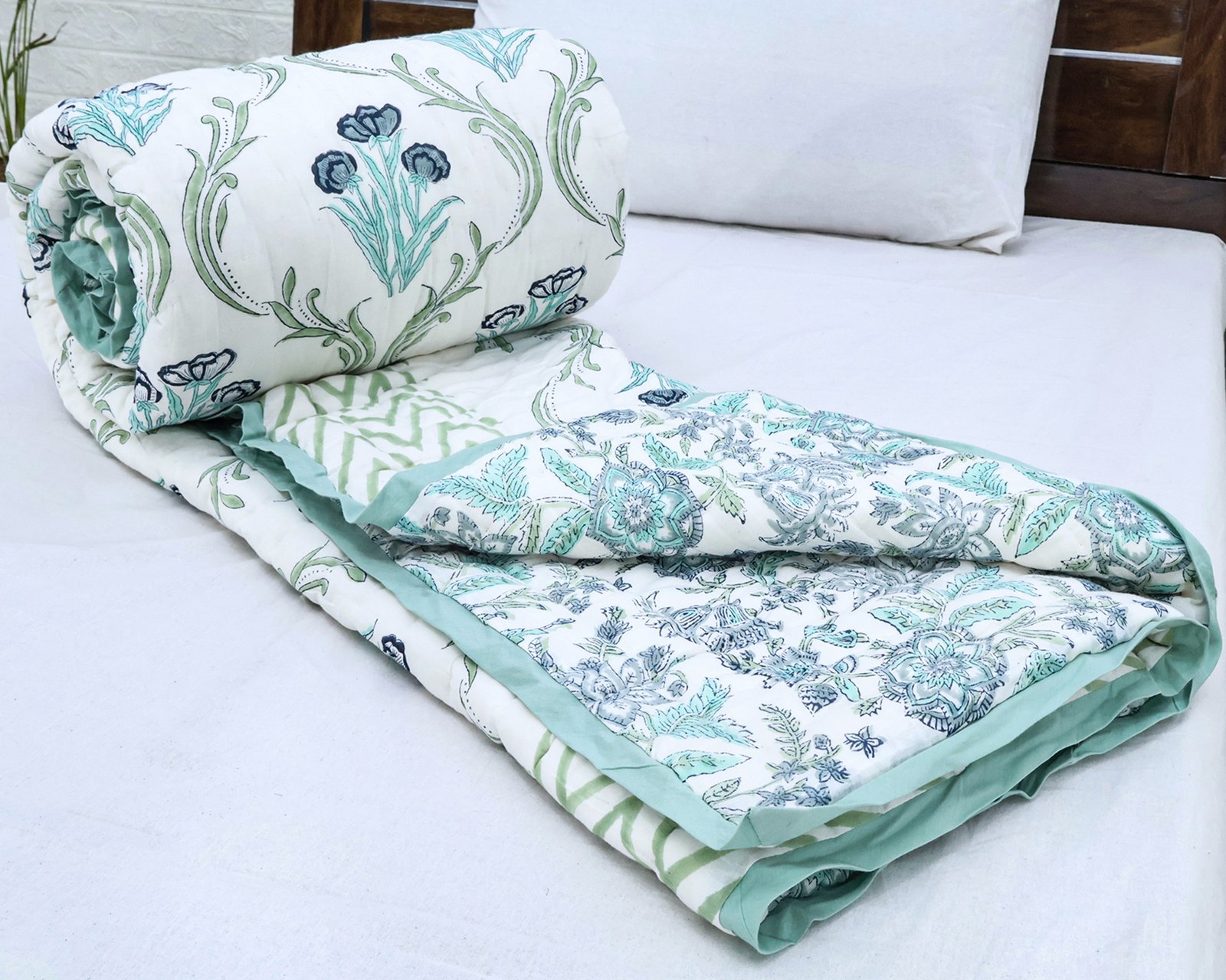 Cotton Handblock Printed Rectangle Quilt with Handmade Craft - Image 4