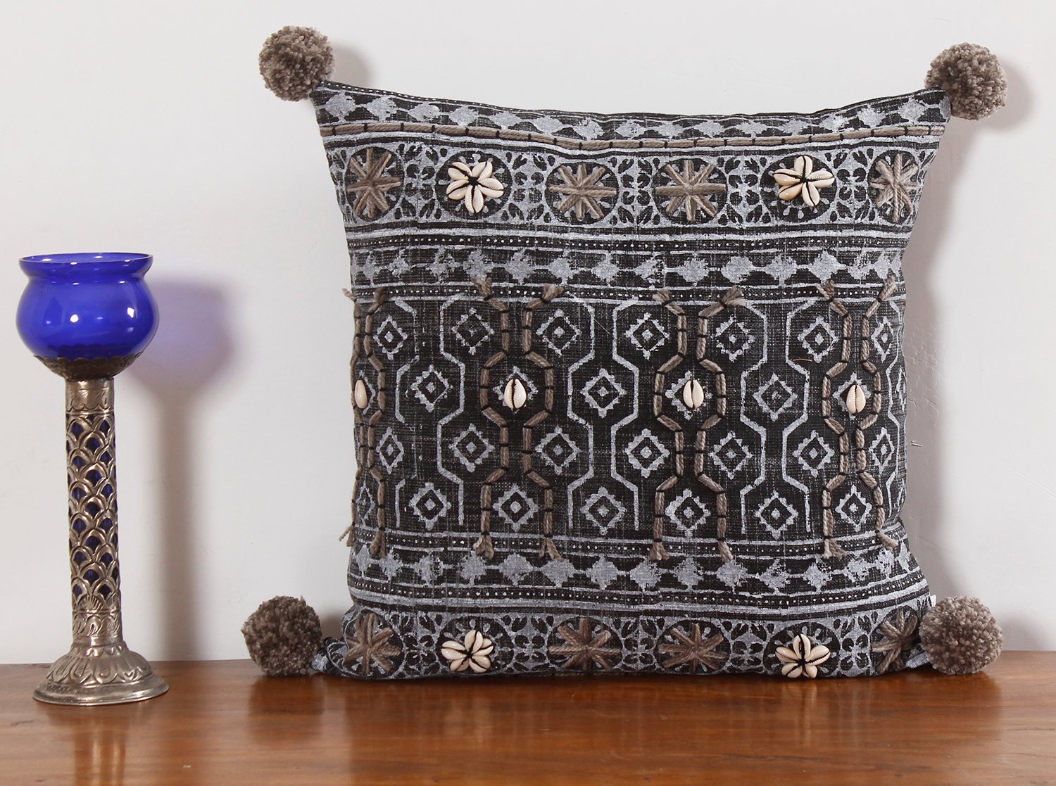 Soft Handwoven Cotton Cushion Perfect for All Seasons - Image 2