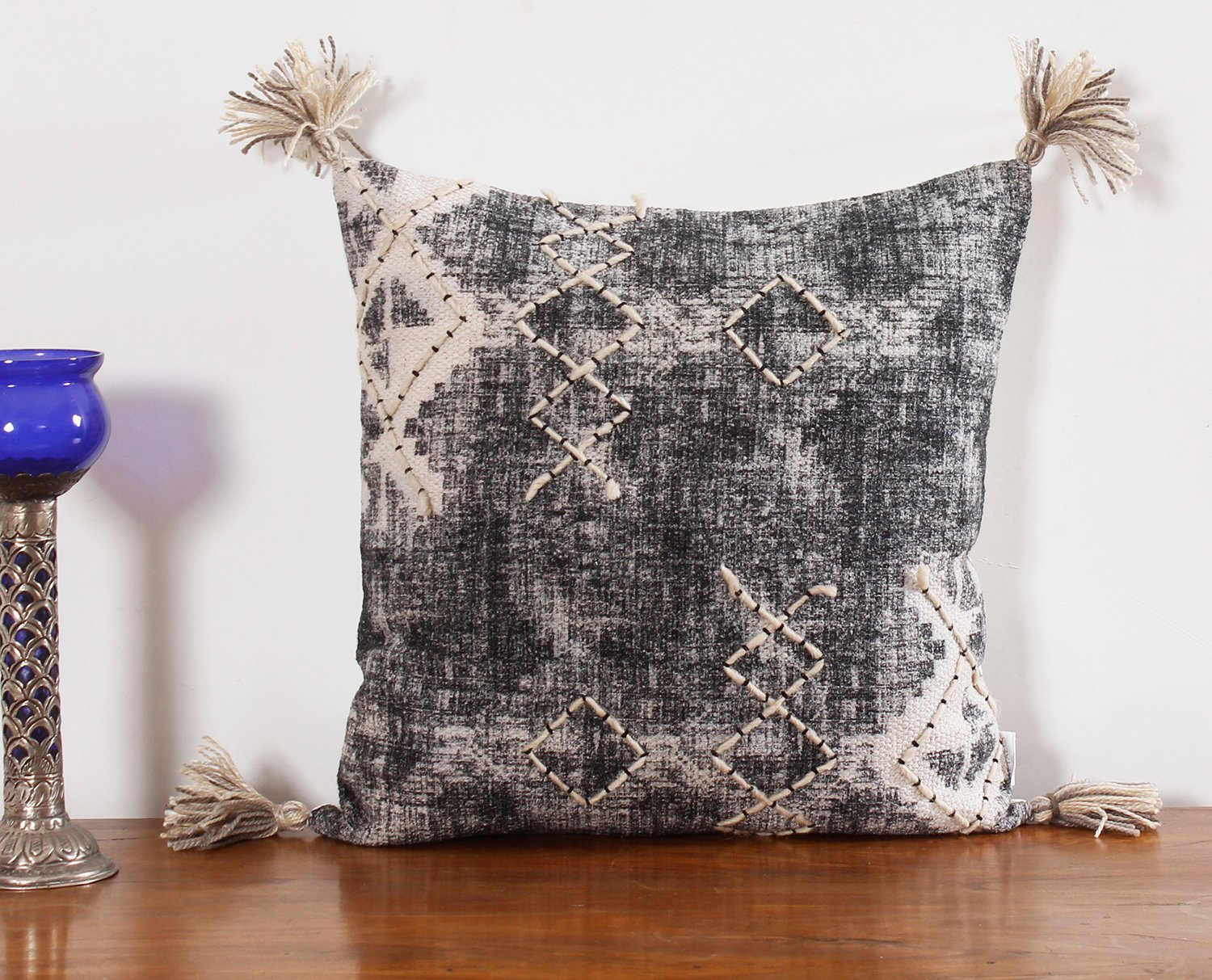 Luxury Handmade Cotton Cushion with Traditional Indian Design - Image 2