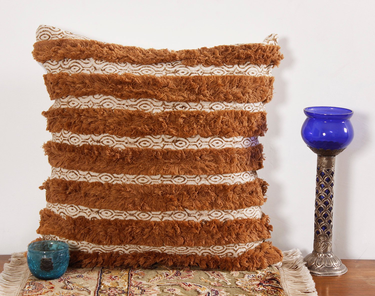 Handmade Cotton Cushion with Elegant Artisan Block Print - Image 2