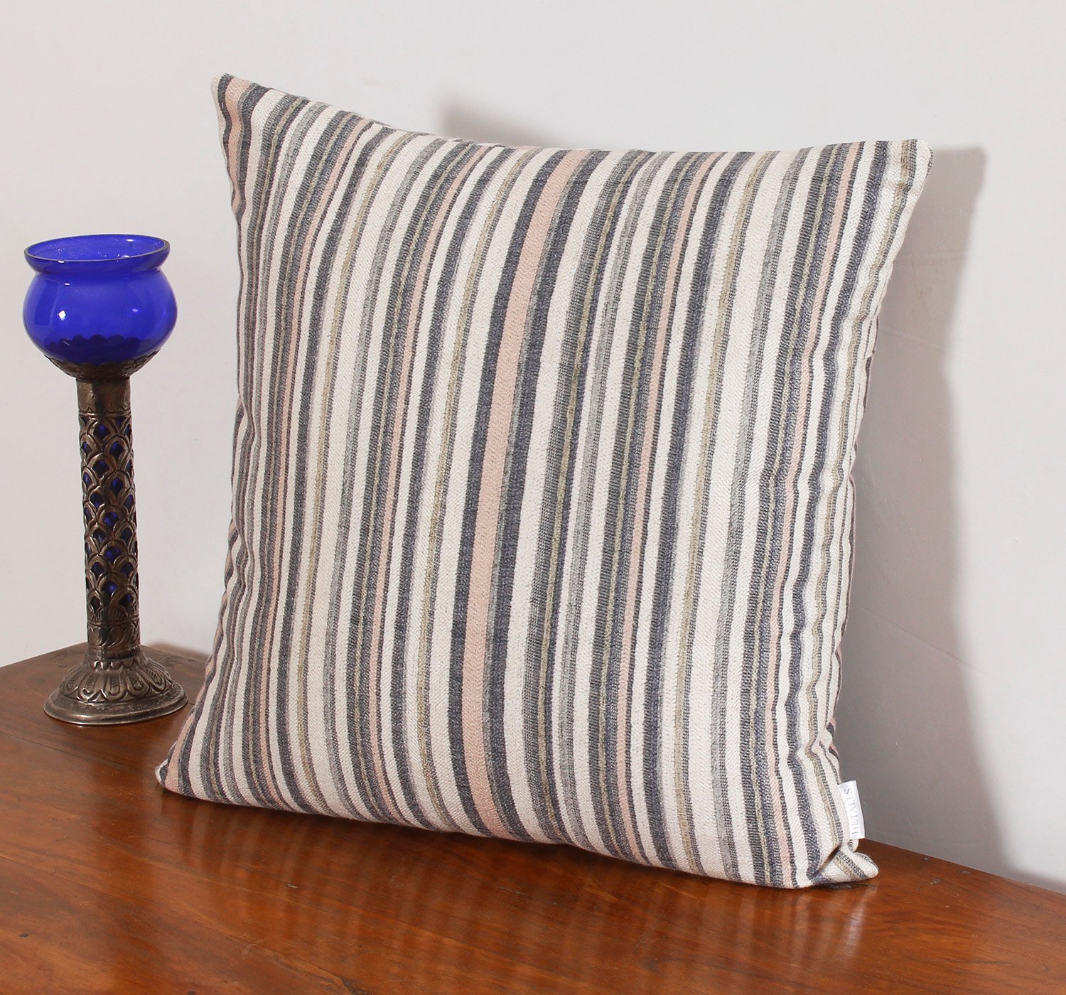 Sustainable Handmade Cotton Cushion for Warm Inviting Spaces - Image 3
