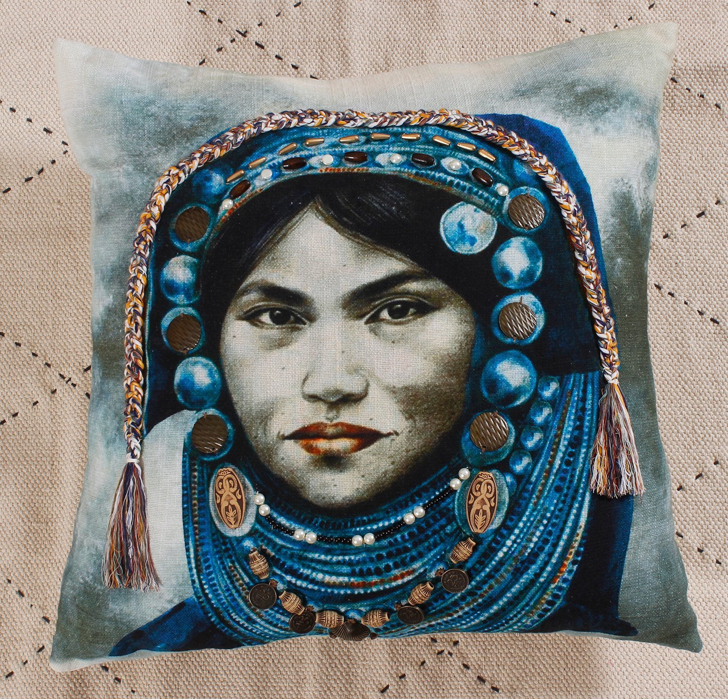 Elegant Handmade Cotton Cushion with Heritage Indian Craftsmanship - Image 4