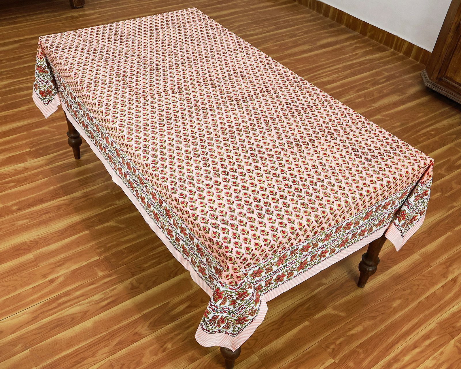 インド 木版染め(ブロックプリント) テーブルクロス レッド花柄 プレゼント アジアンインド更紗 インド綿 ハンドメイド エスニック インテリア コットン - Image 3