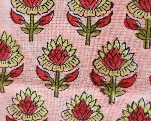 インド 木版染め(ブロックプリント) テーブルクロス レッド花柄 プレゼント アジアンインド更紗 インド綿 ハンドメイド エスニック インテリア コットン - Image 7